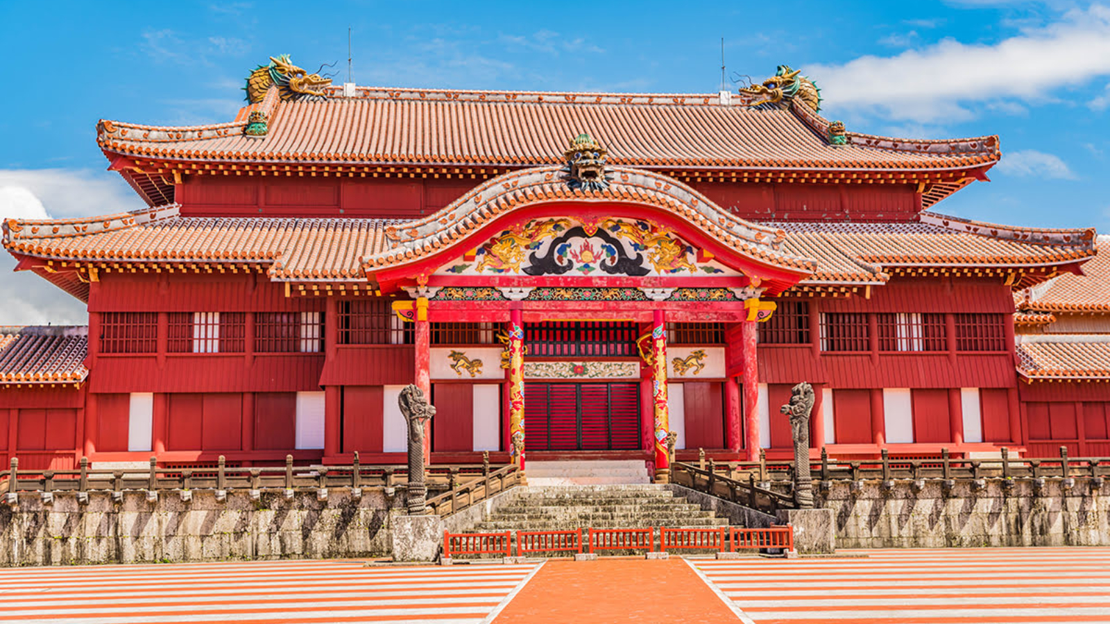 Shurijo-Castle-things-to-do-in-Okinawa-Japan